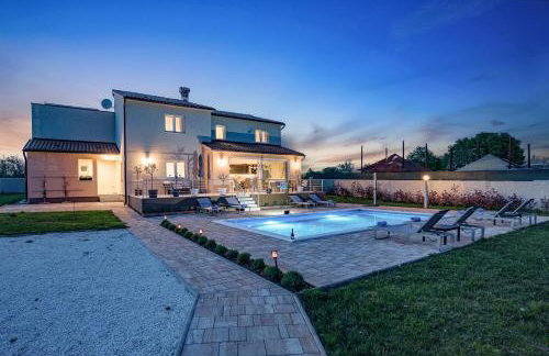 Villa Camelie near Barban for 10 people with playground for children, fitness & pet friendly - Foto 11