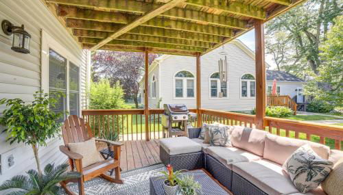 Walk to Lake Michigan - South Haven Condo! - Foto 2