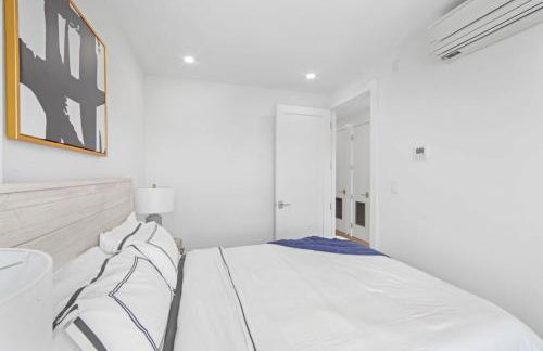 149BK-601 NEW PH 2BR-2Bath Private Rooftop W D - Foto 10