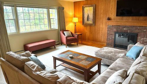 Pet-friendly Rustic Mtn Home PLUS Apt - Foto 5