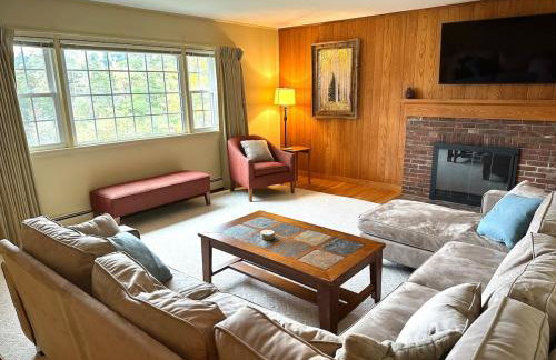 Pet-friendly Rustic Mtn Home PLUS Apt - Foto 5