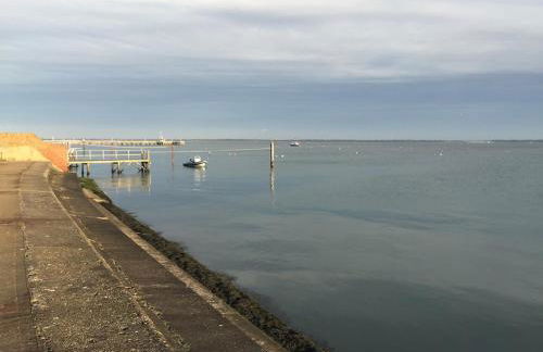 Centre of Yarmouth, Isle of Wight, sunny cottage - Foto 3