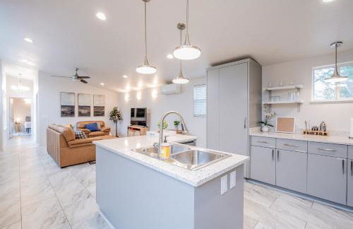 Serene Hill Country Home w/ Romantic Garden Escape - Foto 21