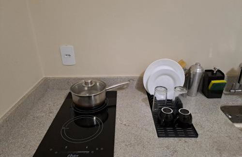 TV, Netflix, Alexa, WIFI e Ar no Centro de Niterói - Foto 8