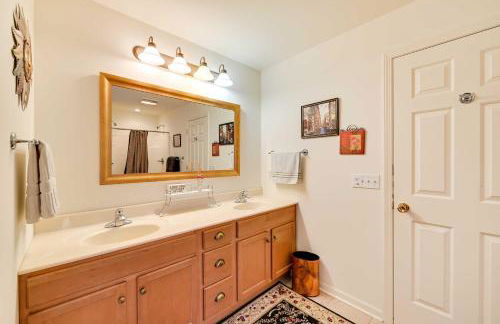 Woodsy Ballston Spa Home 4 Mi to State Park! - Foto 19