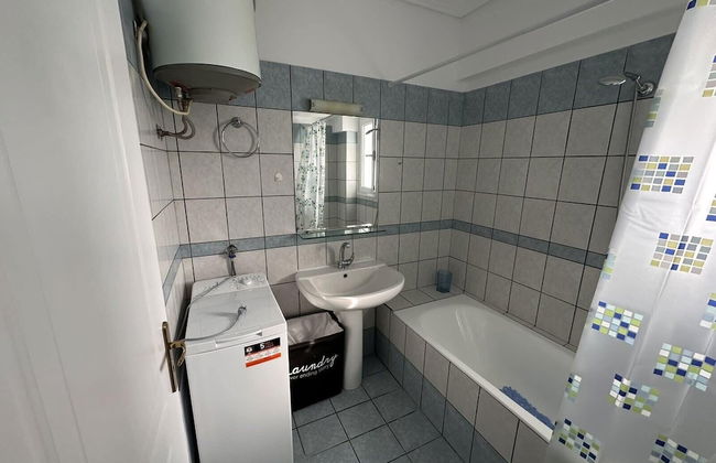 VerGian Brand New Apt at Agioi Theodoroi - Foto 26