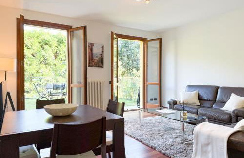 Dimora Larianda - Private Parking and Garden - Foto 3