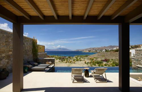 Bonzoe Suites & Villas - Photo 73