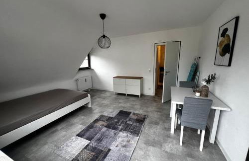 Stuttgart Weilimdorf Gemütliche Zimmer mit Balkon - Foto 9