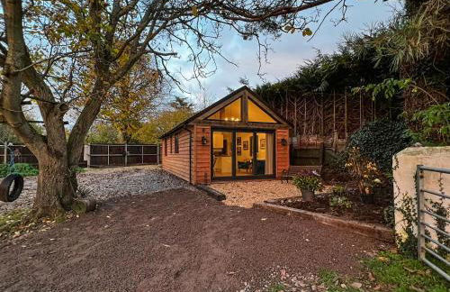 South Downs Lodge - Photo 13