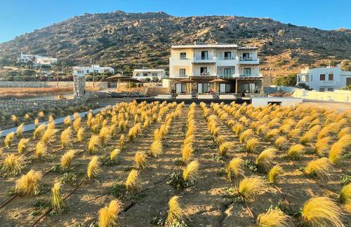 Latramys Suites - Photo 5