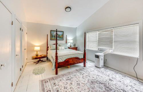 Walk to Lake Chicot Cottage with Yard and Views! - Foto 18