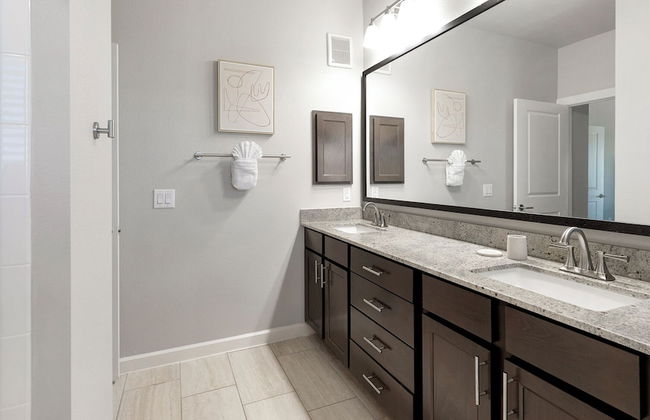 Westpointe Drive Apartments by Landing - Photo 26