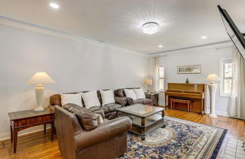 Modern Group Getaway with Private Yard in Cincinnati - Foto 9