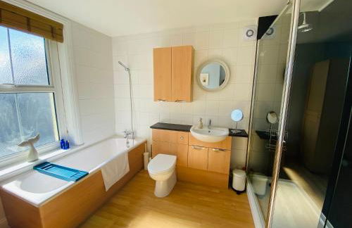 Blackford House a large home Portland Dorset - Photo 46