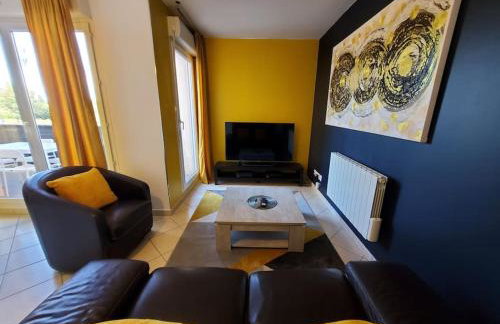 Duplex blue and yellow- Groupama Stadium-Eurexpo-Lyon - Foto 1