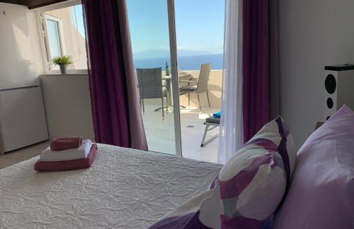 Views, international channels, A-C, pool, bar - Foto 30