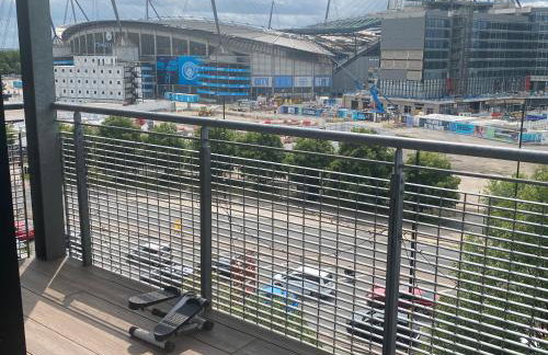 Stylish spacious 2 bed Apt Balcony Nr City Stadium - Foto 18