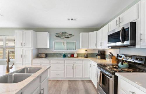 Beach house with game room just minutes from beach - Foto 17