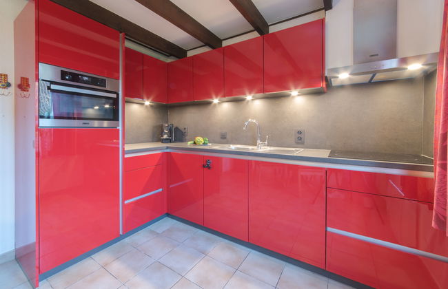 V32 with parking and shared pool - Photo 3