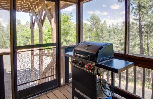 2 Mi to Show Low Lake: Scenic Cabin w/ Balcony - Foto 25