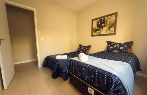 Apartamento em Ondina, 2 quartos, sendo um suíte a 4 min do circuito Barra Ondina do Carnaval - Foto 16