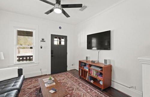 Updated Vintage Oasis, Near Downtown & Stadiums, Huge Yard - Foto 19