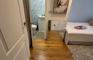 Modern En-Suite Room Recently Renovated - Foto 2