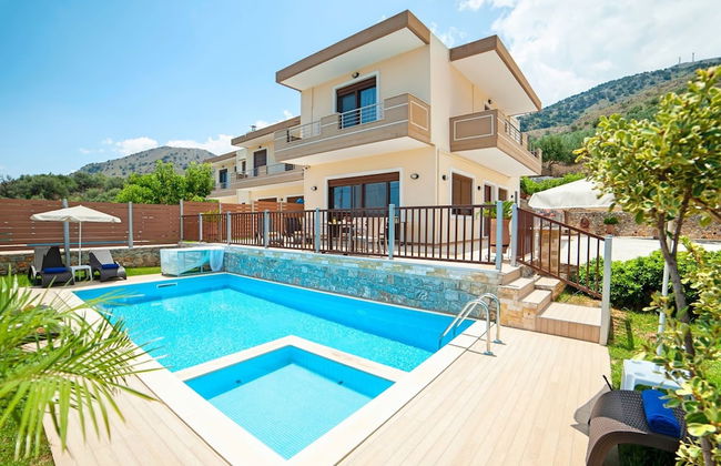 3 Villas Next to Each Other with Pool & Sea View - Foto 11