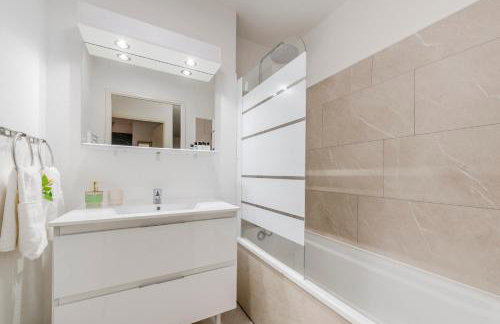 Phantasia by Kleidos, 10 min de Disney! Jolie Maison Familiale 6P, 2 chambres, Terrasse, Parking - Foto 6