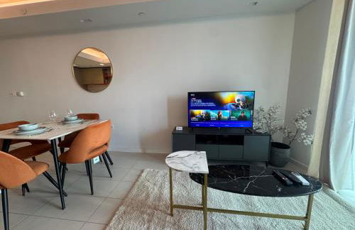 High Floor Modern 1BR Stunning Views Balcony AC Free Parking - Foto 8