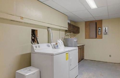 Lake Escape Family & Pet Friendly with Dock Access - Photo 45