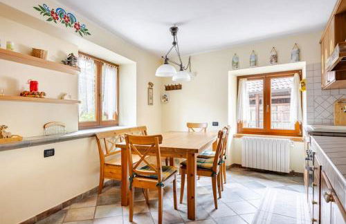 8 Posti letto con Wifi Free, Netflix vicino al Lago di tenno - Foto 18