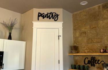 The Shophouse at Transplant Acres - Foto 37