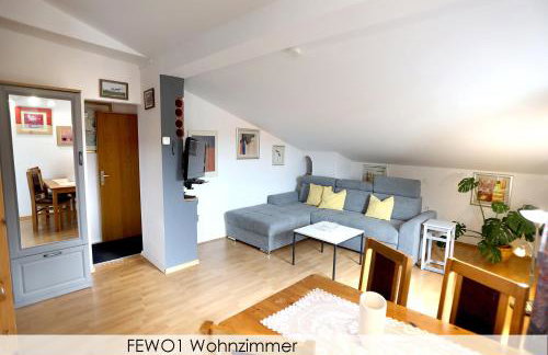 Anica Iles - Photo 2