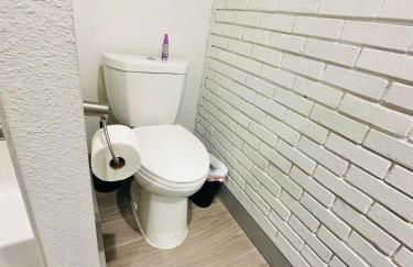 Trendy Midtown Apartment - Foto 24