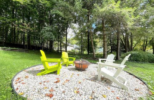 Dual-Home Berkshire Retreat Sleeps 16 - Foto 1