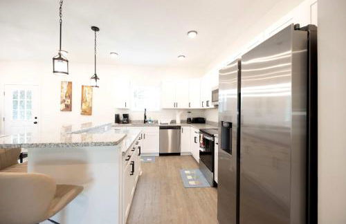 5 Min to Downtown - 12 to Elon - Deck - Wi-Fi - Foto 24