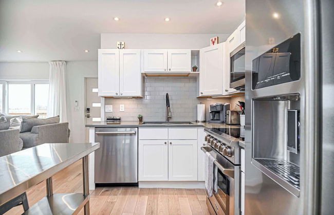 Latitude Adjustment Walk to Beach & Dining! - Photo 12