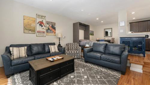 Great Location! Downtown WP with Hot Tub! Sleeps 6! - Foto 3