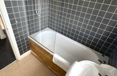 House number 12 sleeps up to 4 with Smart TVs in every room - Foto 18