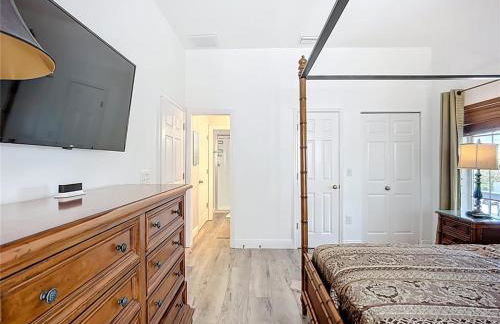 Private Family Waterfront Retreat 6BD-5BA Bring your Boat - Foto 14