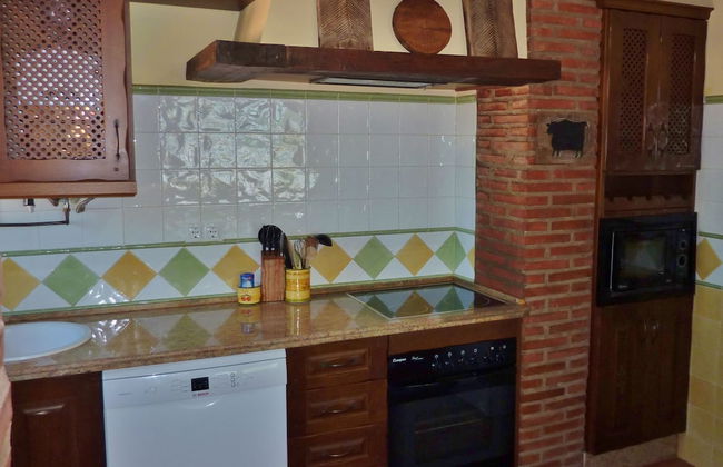 Leisure Meets Tranquility in Beautiful Villa Near Forest - Foto 2