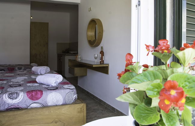 Erato Studios - Photo 25