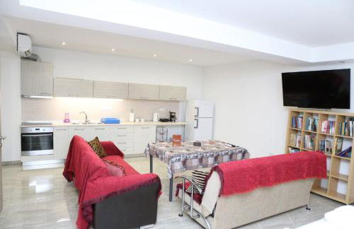 EmilyApartments 1 - Photo 42