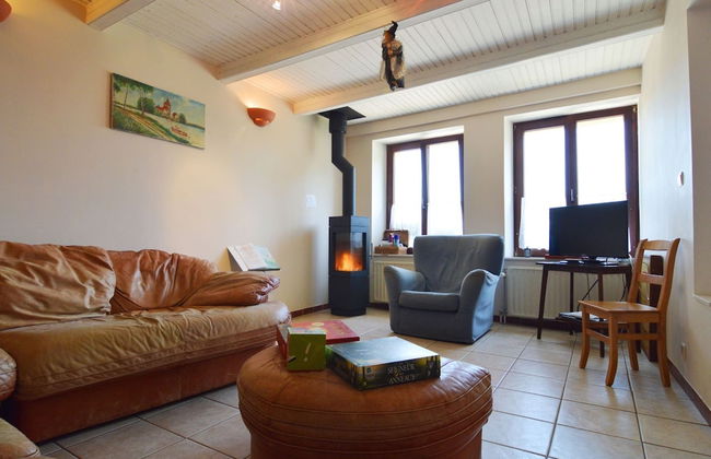 Modern Farmhouse in Chassepierre With Terrace - Photo 17