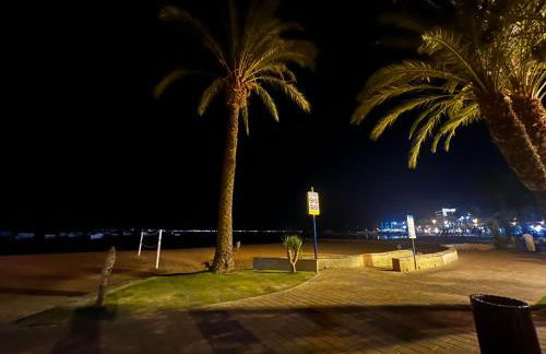 Air-conditioned Elisa Apartment with spacious sunroof lounge and swimming pool - Foto 39