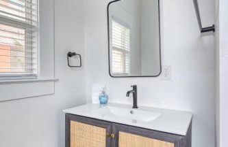 The 2BR Soul Lounge - 91 WalkScore - Photo 15