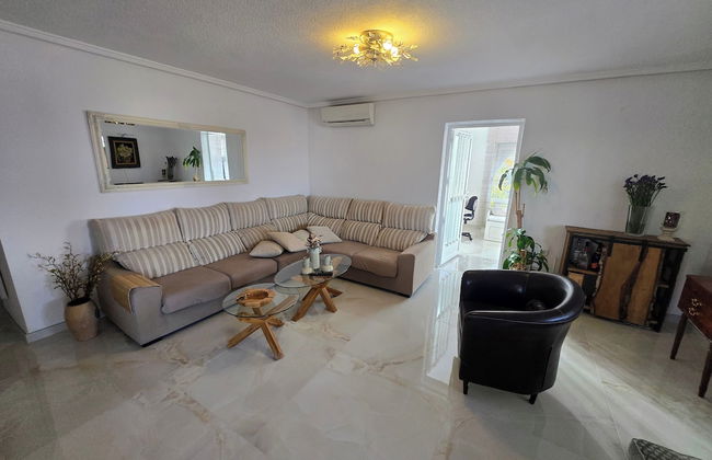 3-bed Villa Sleeps 8 With Private Pool - Foto 10