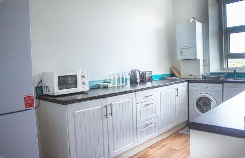 Private Parking, Urban Comfort & City Haven - Foto 6